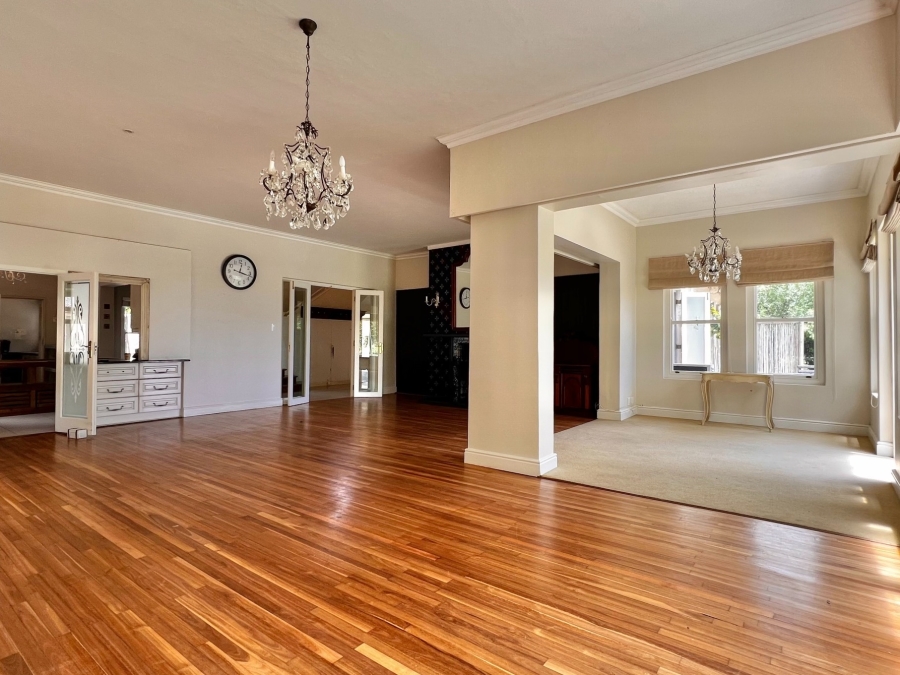 8 Bedroom Property for Sale in Raithby Western Cape